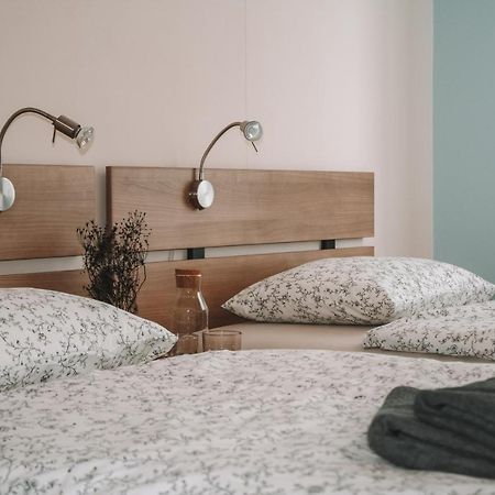 Neb-Thun Lodge'S Appartement 1 Hilterfingen Ringstrasse 6 Bagian luar foto